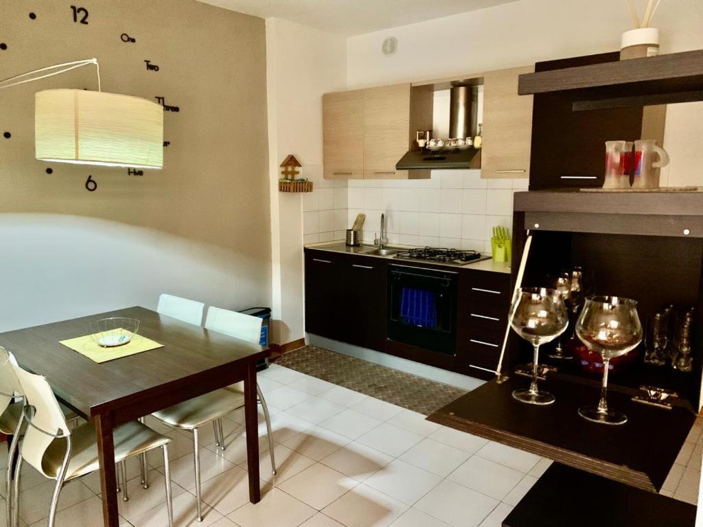 Apartment House 418 *